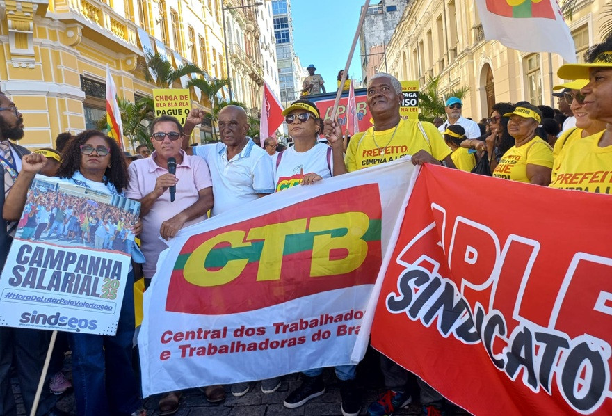 APLB e Sindseps: dose dupla contra descaso do prefeito de Salvador