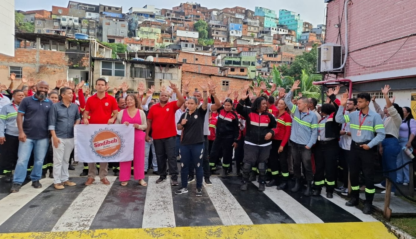 CTB prestigia Sindibeb em assembleia dos trabalhadores da Coca-Cola