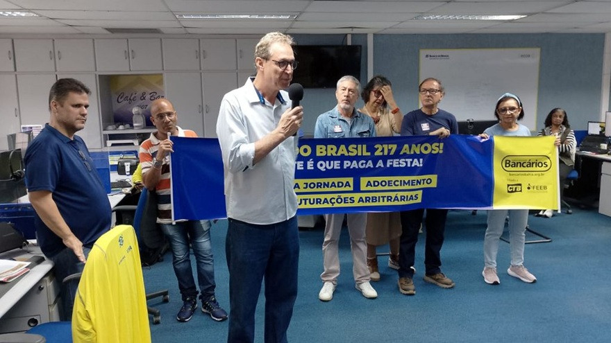 FEEBBASE e sindicatos realizam atos em defesa do Banco do Brasil