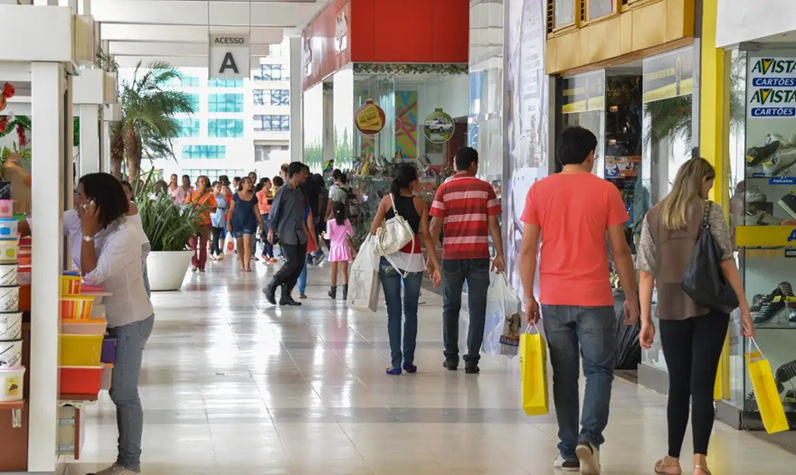 Brasil volta a ser país de classe média, porém precisa avançar mais