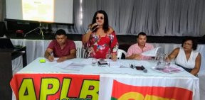 APLB realiza 18 assembleias da rede estadual e categoria aprova estado de greve