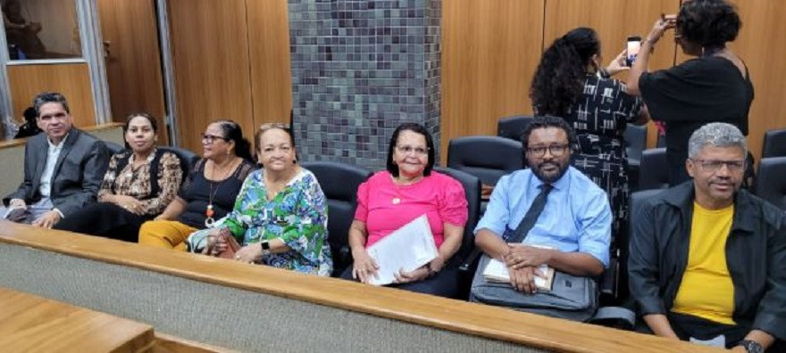 Sinpojud visita deputados para reforçar Projeto de Auxílio Saúde  