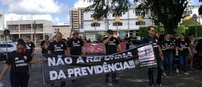 Servidores de Itapetinga promovem ato contra reforma da Previdência