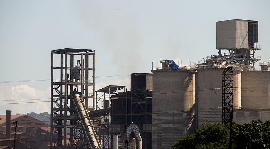 Recuo da indústria em 18,8% reflete desindustrialização