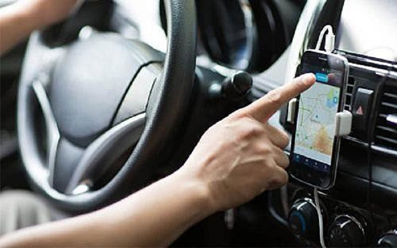 EUA debatem salário mínimo para trabalho em apps 