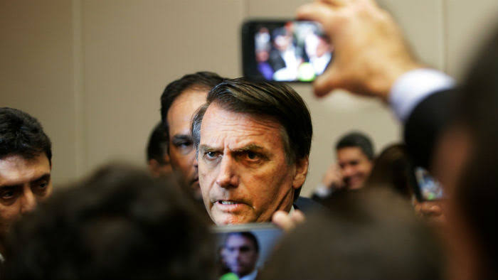 Reprovação de Bolsonaro sobe a 38%, segundo Datafolha