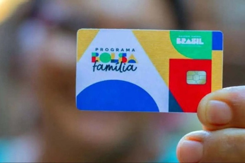 Com Lula, Brasil cai de 33 milhões para 9,6 milhões as pessoas em extrema pobreza