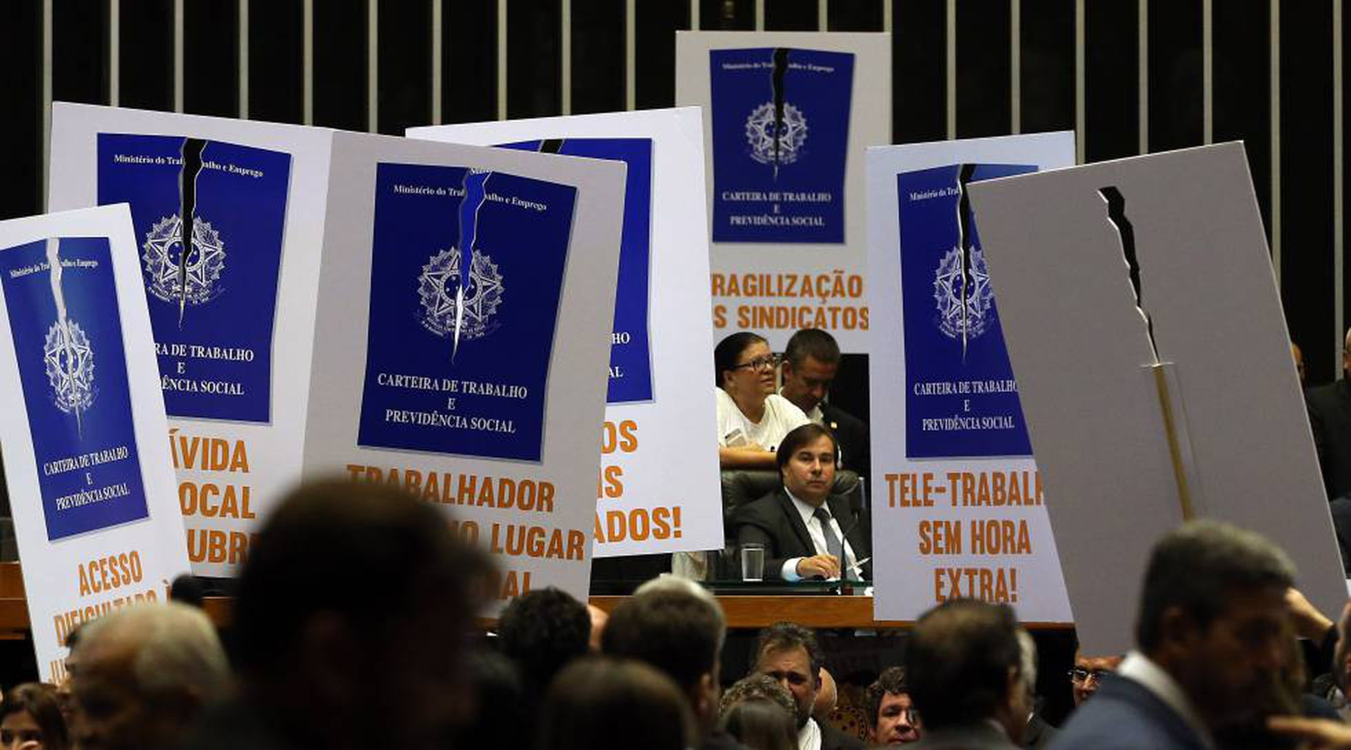 Trabalhador tem direito à Justiça gratuita sem precisar comprovar renda, decide TST