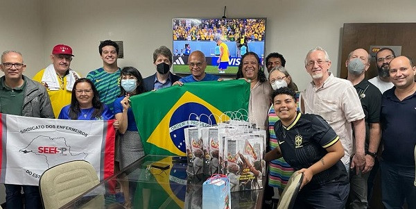 Enfermeiros de Brasil e EUA se reúnem na CTB para criar estratégias de fortalecimento de pautas
